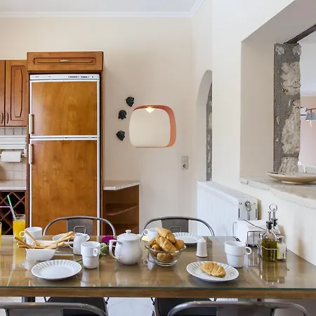 Aliki Willa Vasiliki